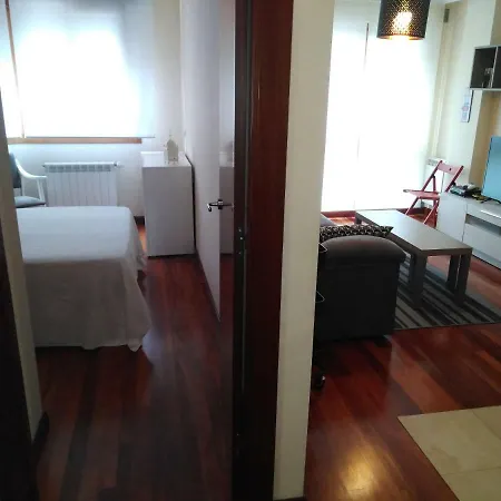 Apartamento En La Playa De 기욘
